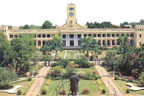 Documents required for applying transcript from Annamalai University?
