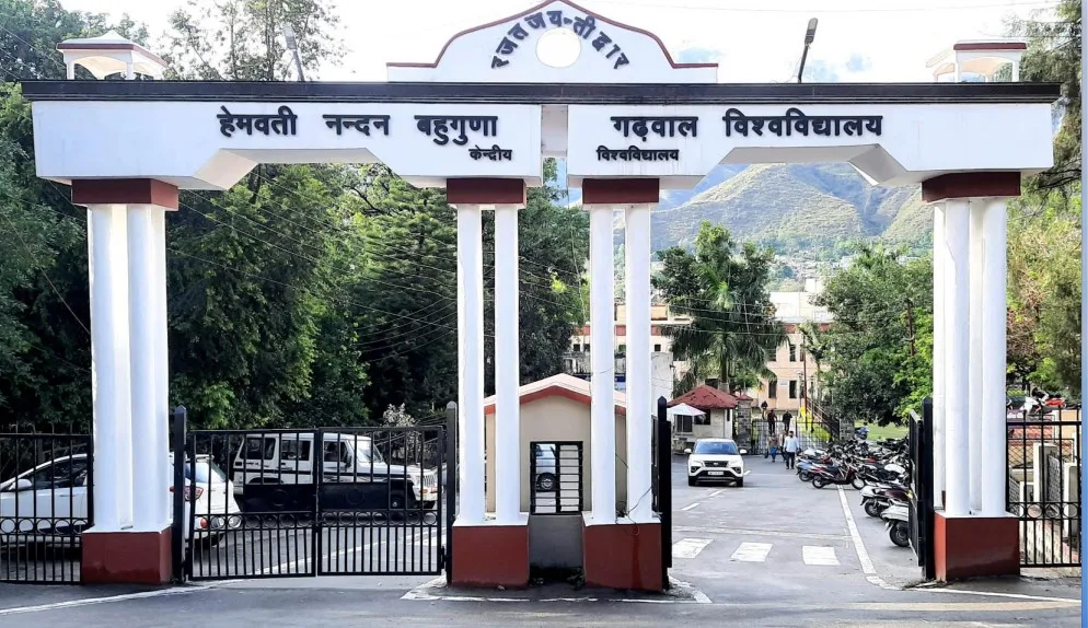 What is the Transcript fees of HNB Garhwal University for WES?