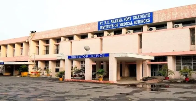 What documents are required to apply for a transcript from Pt. BD Sharma University?